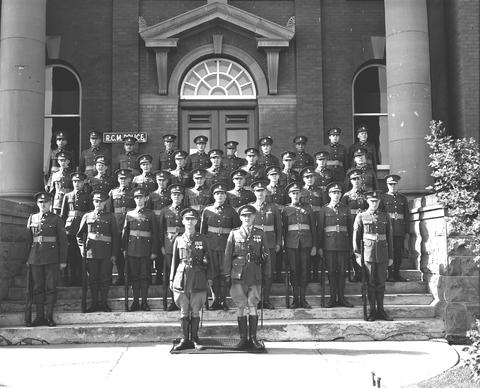 Militia, Wetaskiwin D Company-Edmonton Fusiliers on the steps of the Court House, Wetaskiwin - 2 JUne 1939